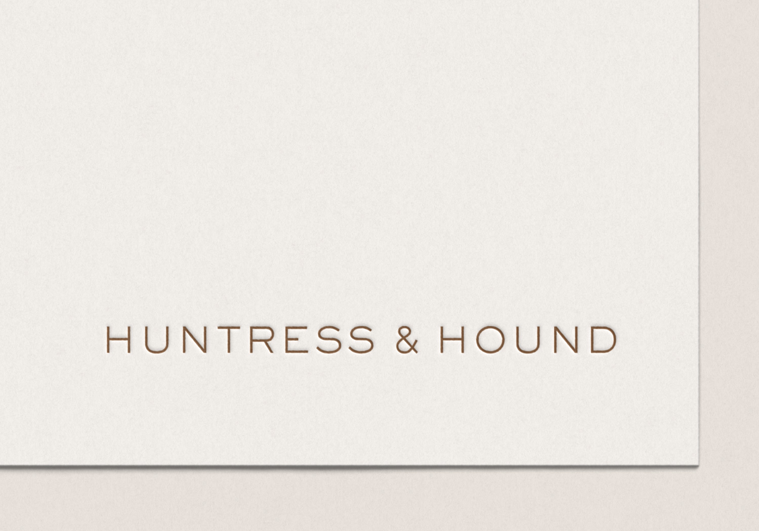 Huntress and Hound logo